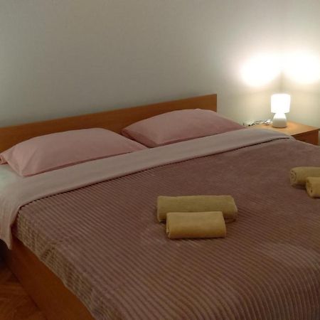 Apartman Borna Starigrad Paklenica Eksteriør billede